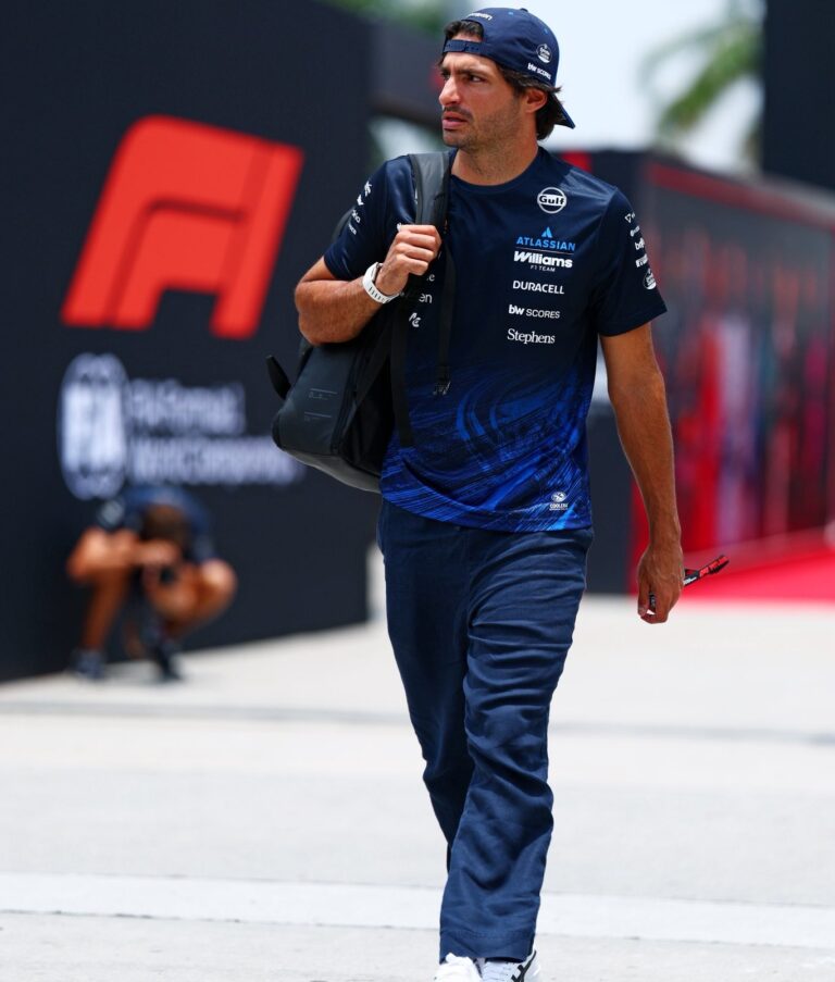 Forumula 1, CAOS FIA A SINGAPORE: ERRORE UMANO IN QUALIFICA SPRINT, SAINZ FURIOSO E RIUNIONE PILOTI CANCELLATA!